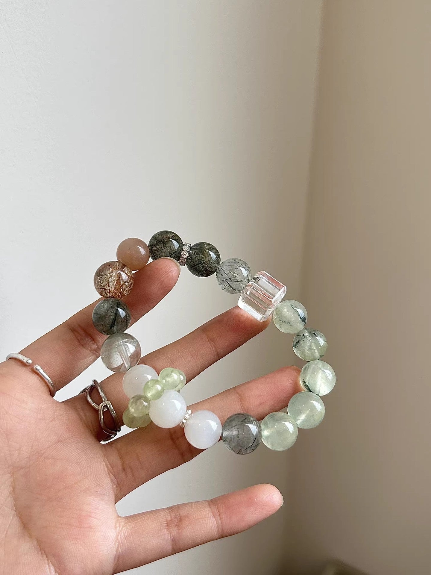 Lumina Aura Spiritual Energy Bracelet: Harness the Power of Natural Crystals
