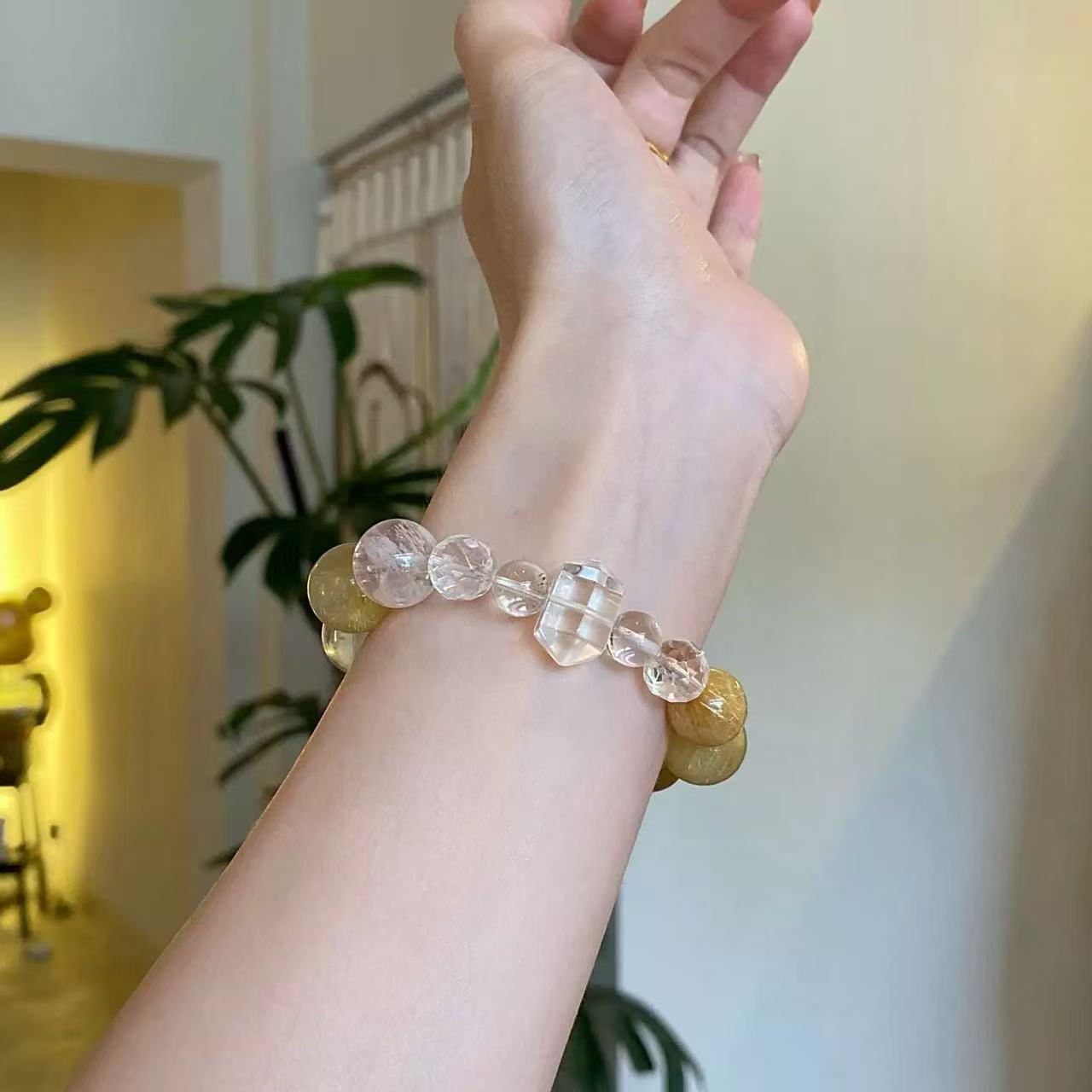 Lumina Aura Harness the Power of Nature with Our Luxurious Crystal Energy Bracelet