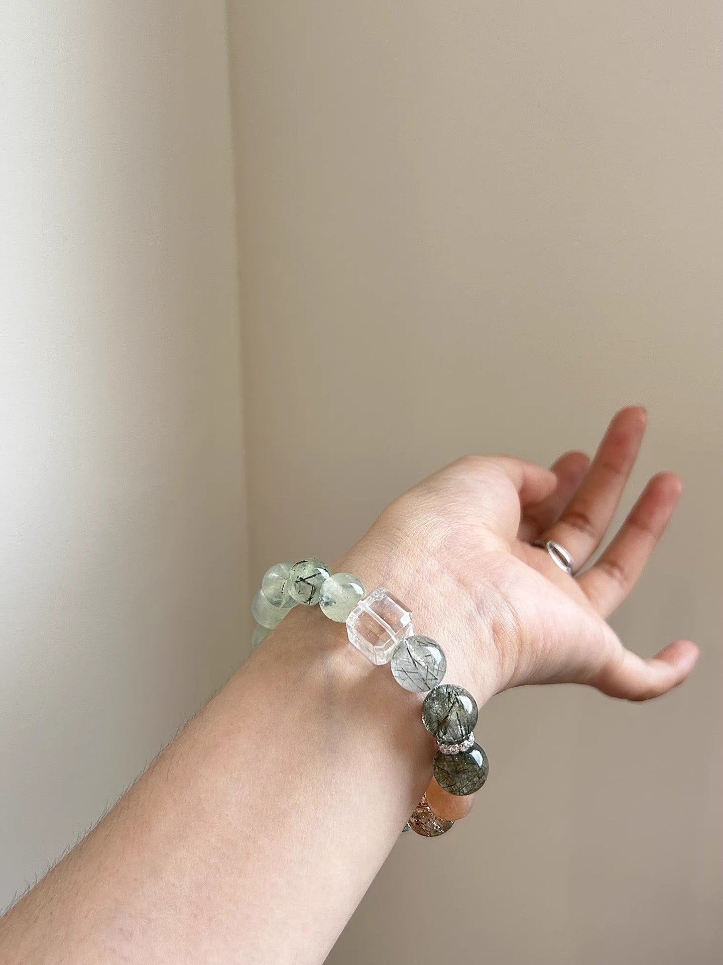Lumina Aura Spiritual Energy Bracelet: Harness the Power of Natural Crystals